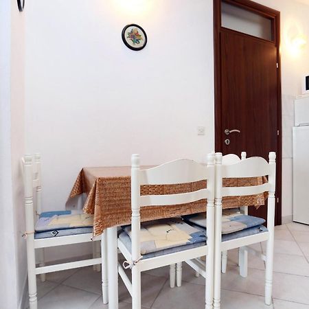 Apartments By The Sea Pisak, Omis - 1014 Rum bild