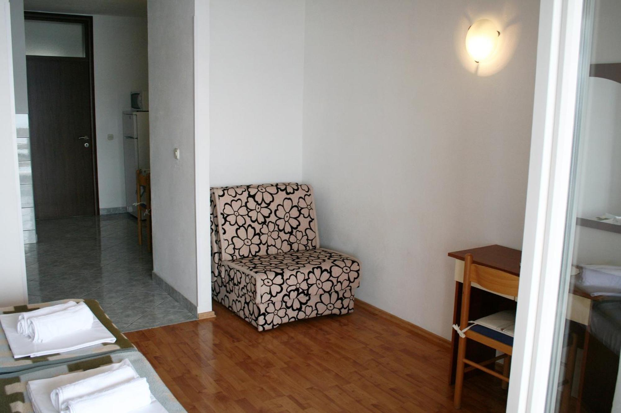 Apartments By The Sea Pisak, Omis - 1014 Rum bild